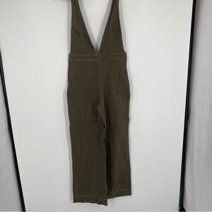 Forever 21 Women’s Green Overalls size M